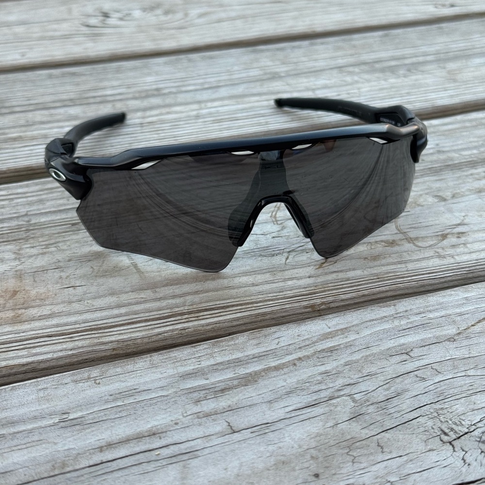 Oakley Men’s Radar EV 009208-5138 Black Sunglasses with Grey Accents